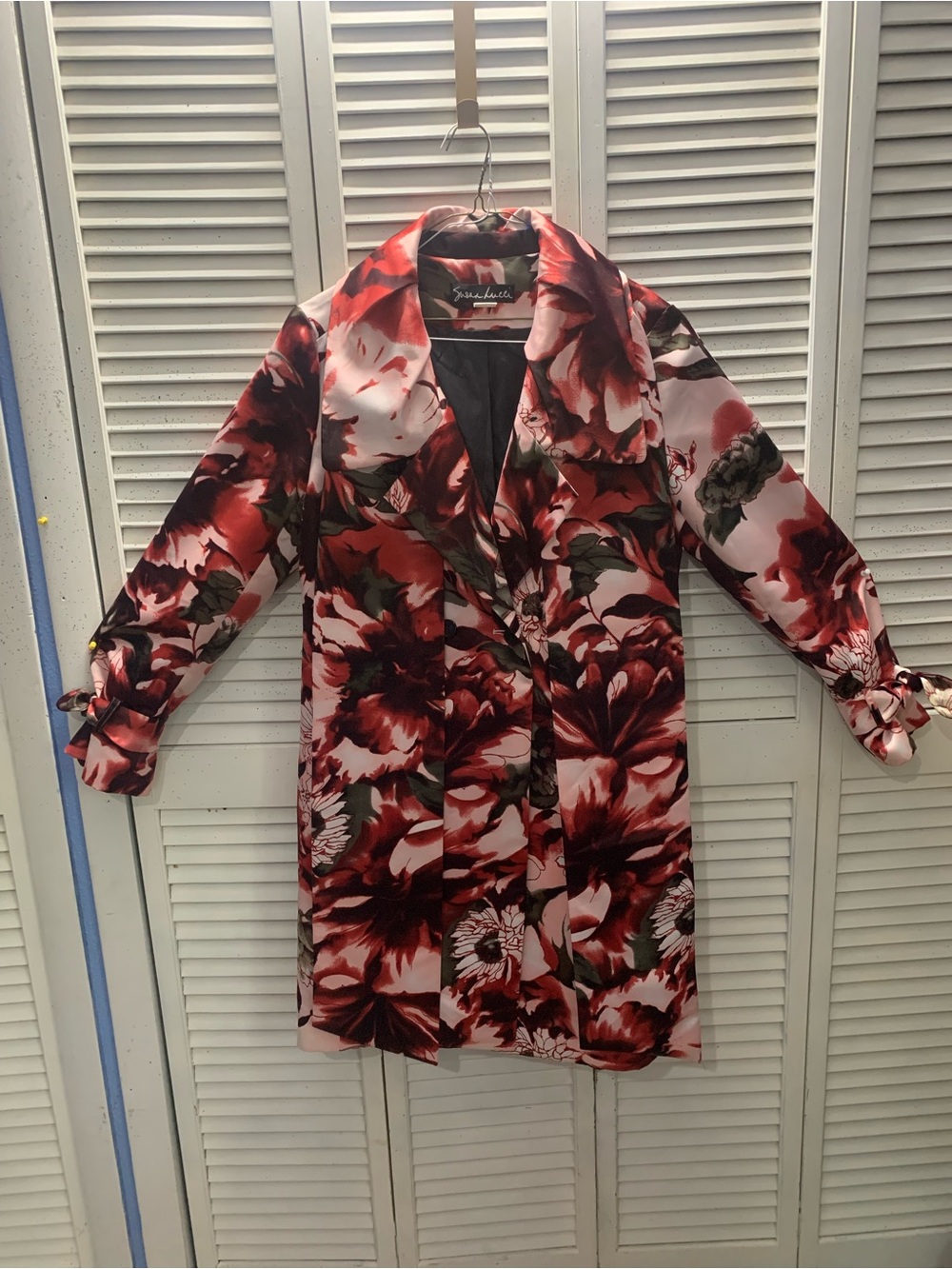Susan Lucci Silky Satin Floral Trench Coat With Matching Scarf/Belt